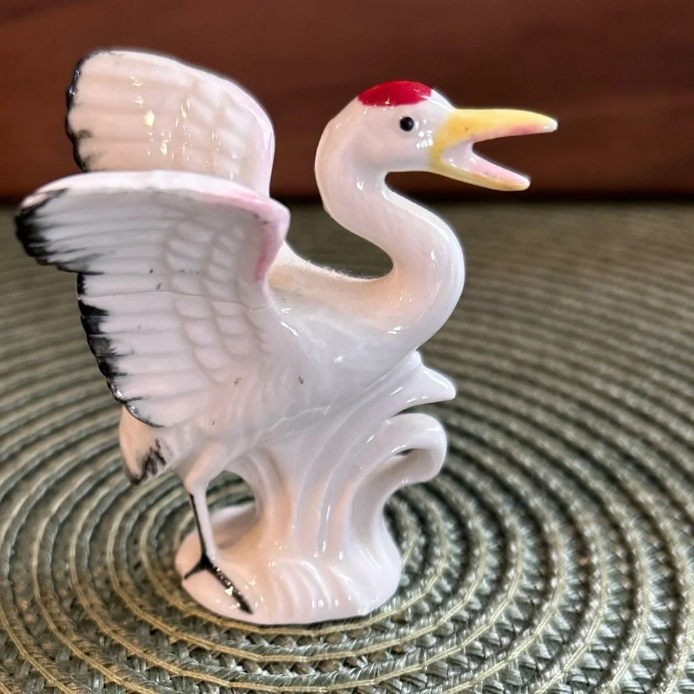 Fluttering Crane Red Crown Mini Figurine Bird Porcelain Unmarked 2.75